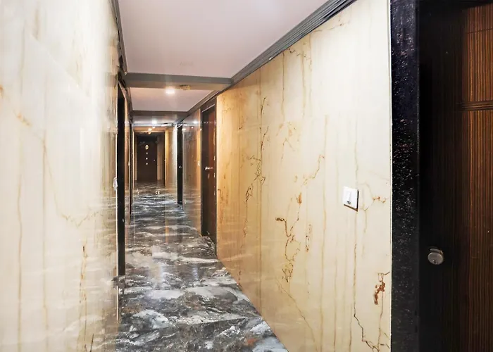 Hotel O Kanchan Palace Ahmedabad